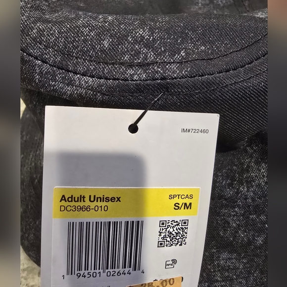 Nike Bucket Hat S/M NWT Black & White Unisex Hat - Picture 3 of 6